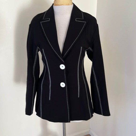 New! Zara XS blazer with contrast stitching. - Picture 1 of 13